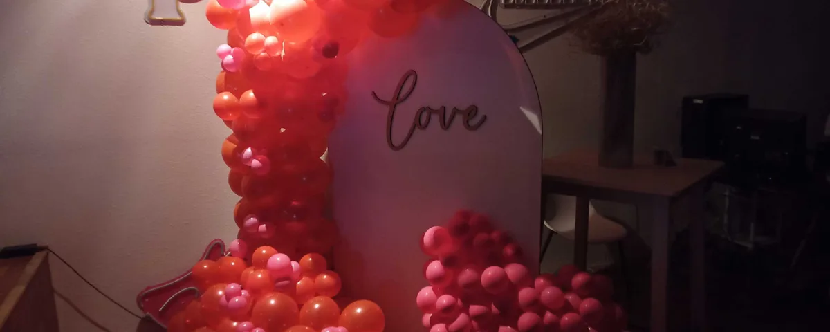 'Love' Ballons Deco
