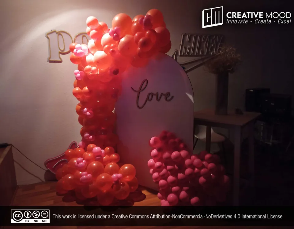 'Love' Ballons Deco