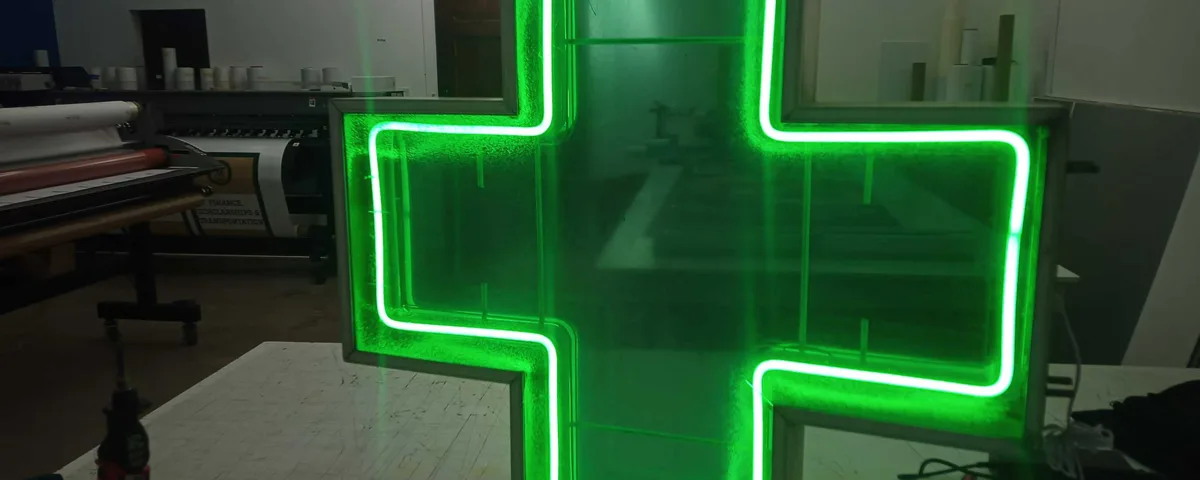 Cross Green LED Neon Sign